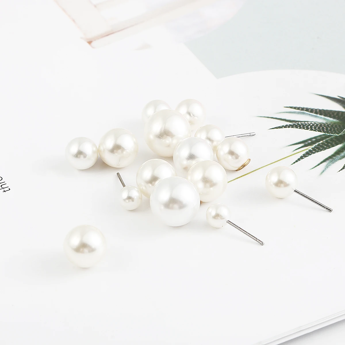 

New Fashion Pearl Earrings Exquisite Decorative Bead Earrings For Women Needle Hypoallergenic Earrings Party Jewelry