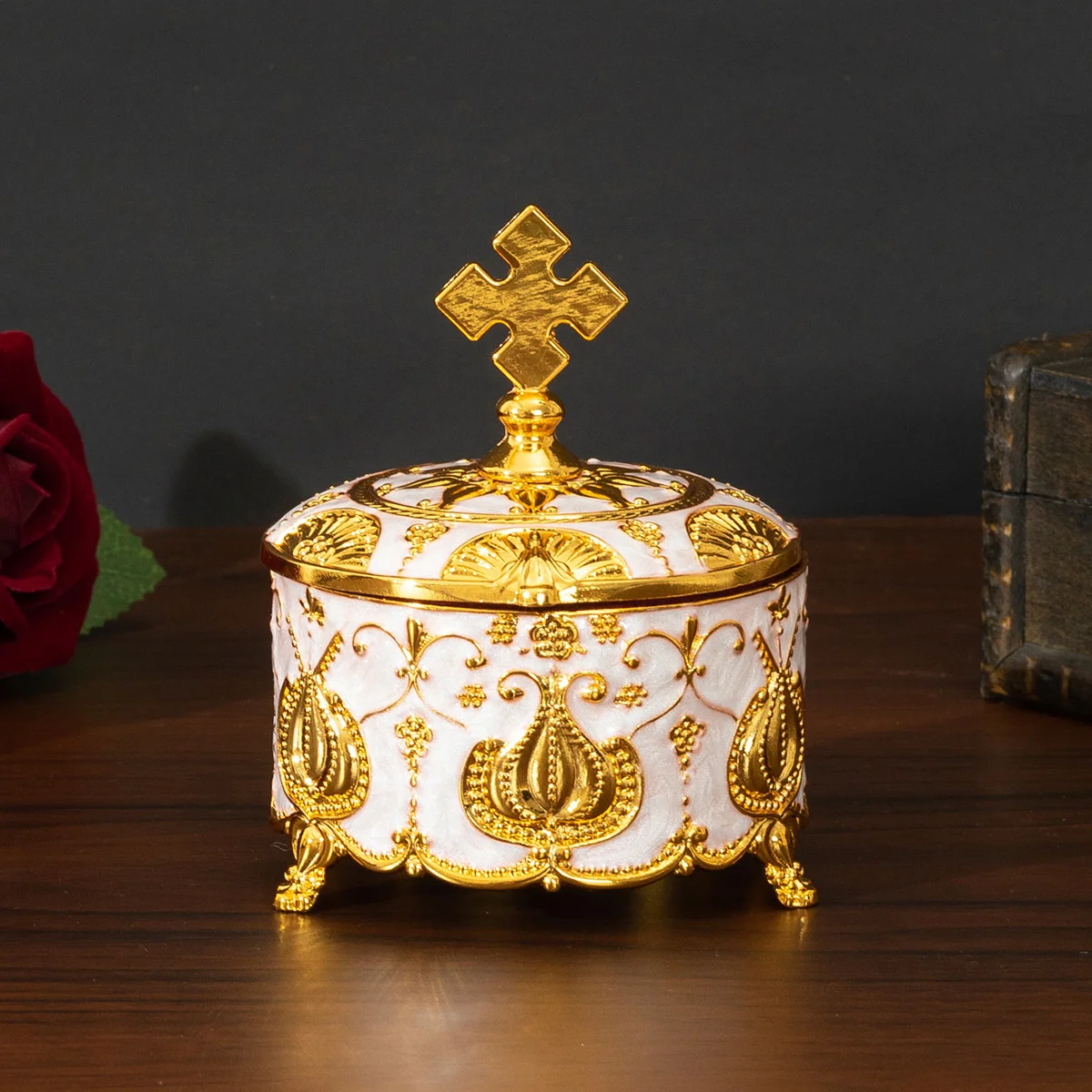 Cross rose jewelry box light luxury creative jewelry small color hand-painted jewelry box wedding decoration Valentine\'s Day rin