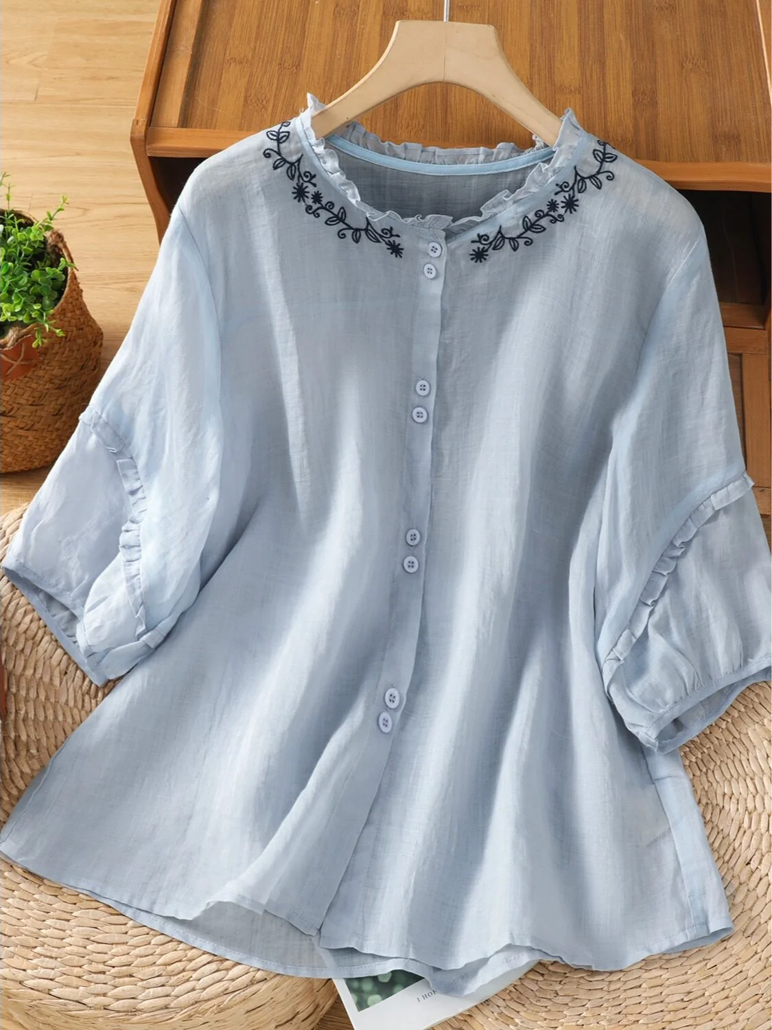 

Новая летняя женская блузка свободного кроя из хлопка и льна с вышитым воротником, рукавом три четверти, в стиле ретро, больших размеров