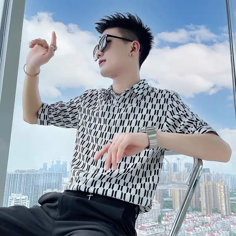 

Ice Silk Thin Short Sleeve Shirt Men's Summer Fashion Brand High-End Feeling Top Printed Diamond Pattern Slim Fit Youth Popular