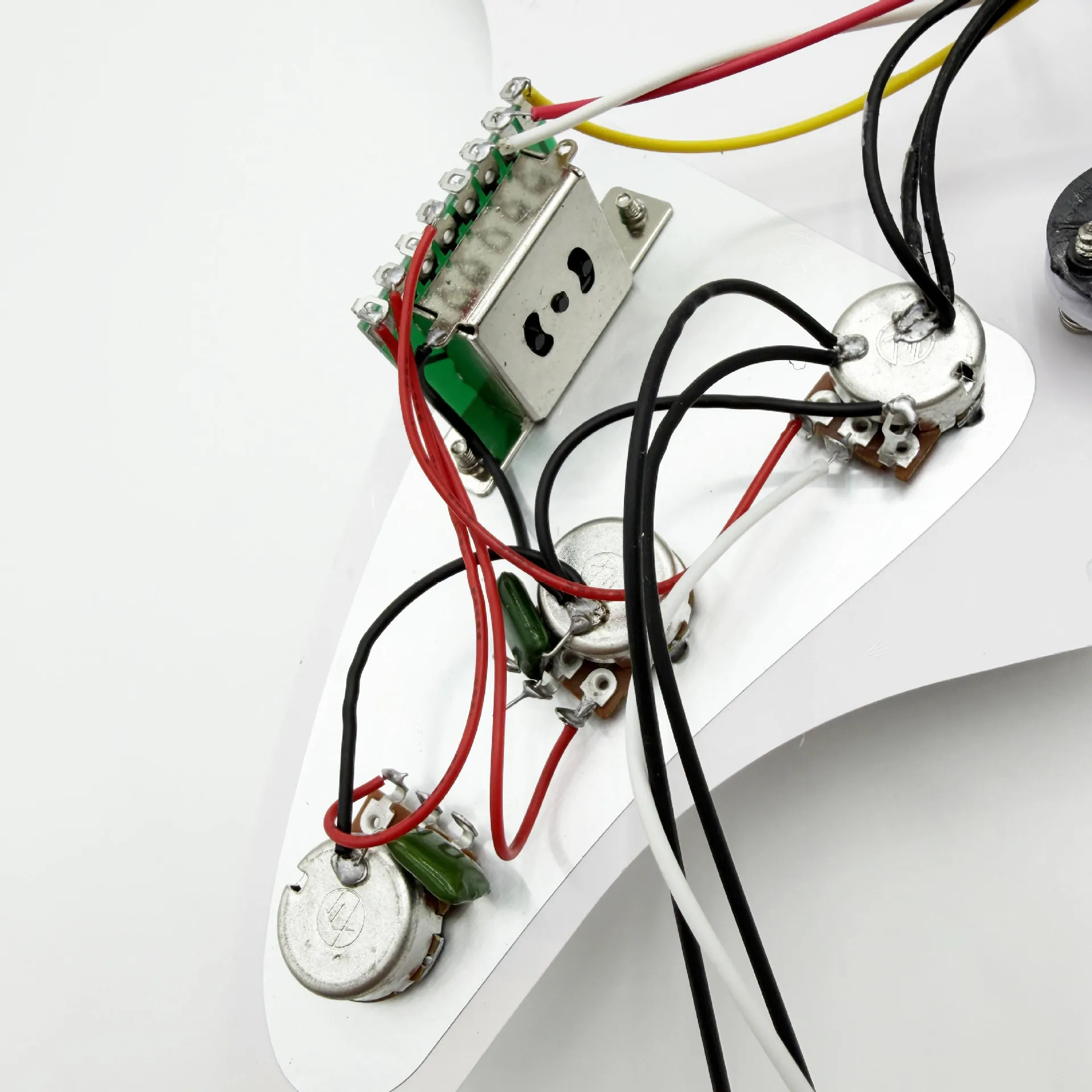 Guitar SSS Loaded Pickguard 5-Way 1 Volume 2 Tone Control Knobs Prewired Wiring Harness for ST Guitar Replacement