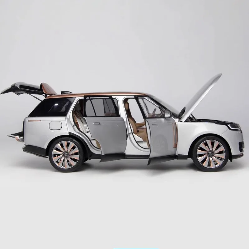 1:18 Scale 2022 Range Rover Extended Version Simulation Alloy Car Model Static Display Collection Souvenir Gift Toy Decoration