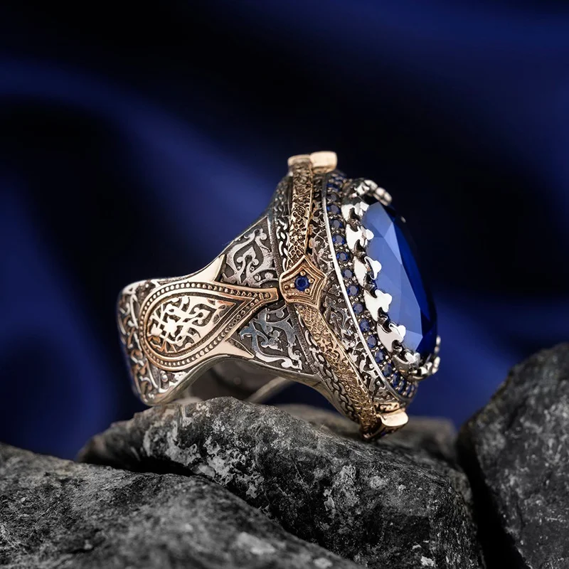 Exquisite Luxury Two Tone Inlaid Blue Zircon Men Ring Holiday Party Anniversary Jewelry Gift for Boyfriend