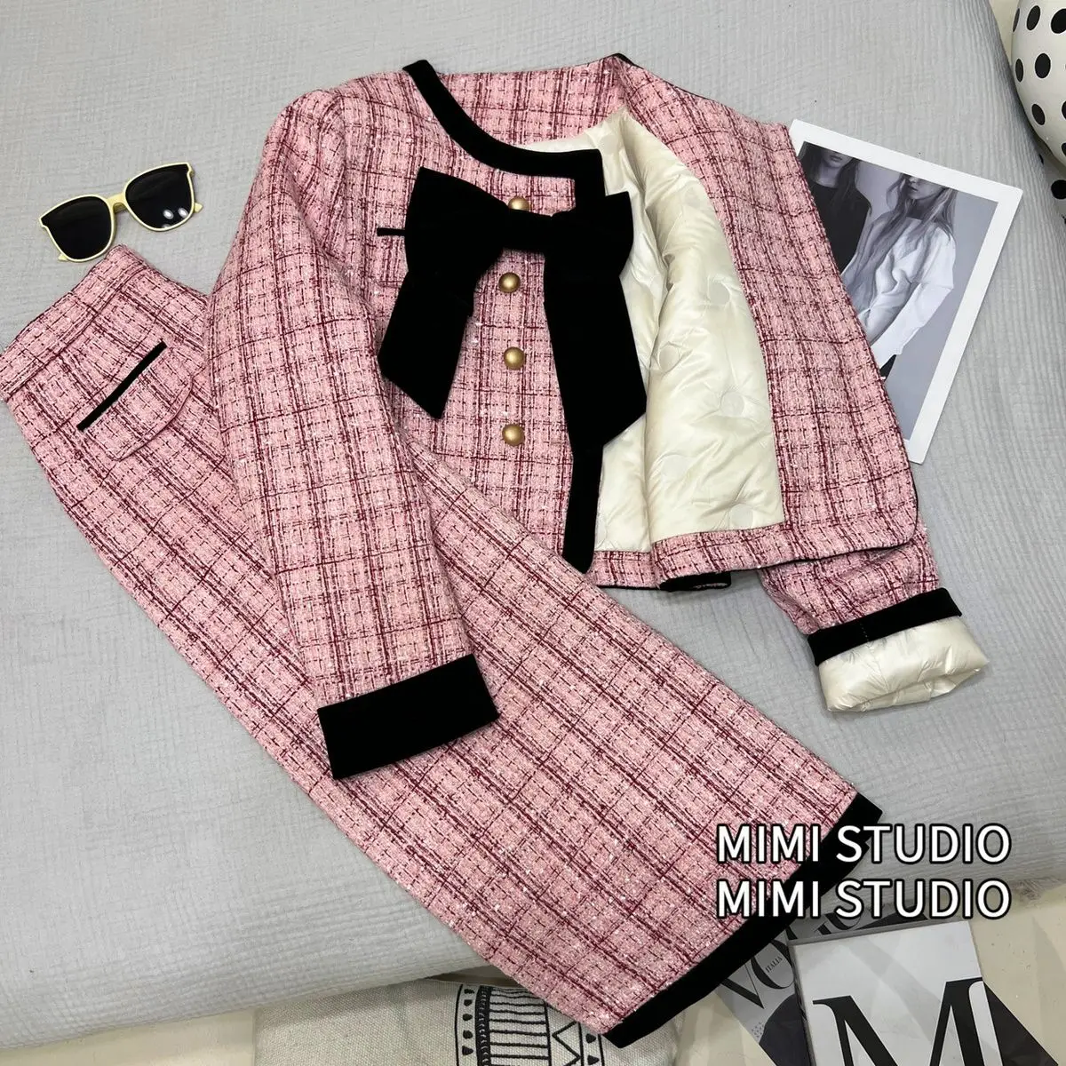 Spring Two Piece French Small Fragrance Autumn and Winter Tweed Two Piece Plaid Ladies Bow Short Coat + High Waist Mini Skirt