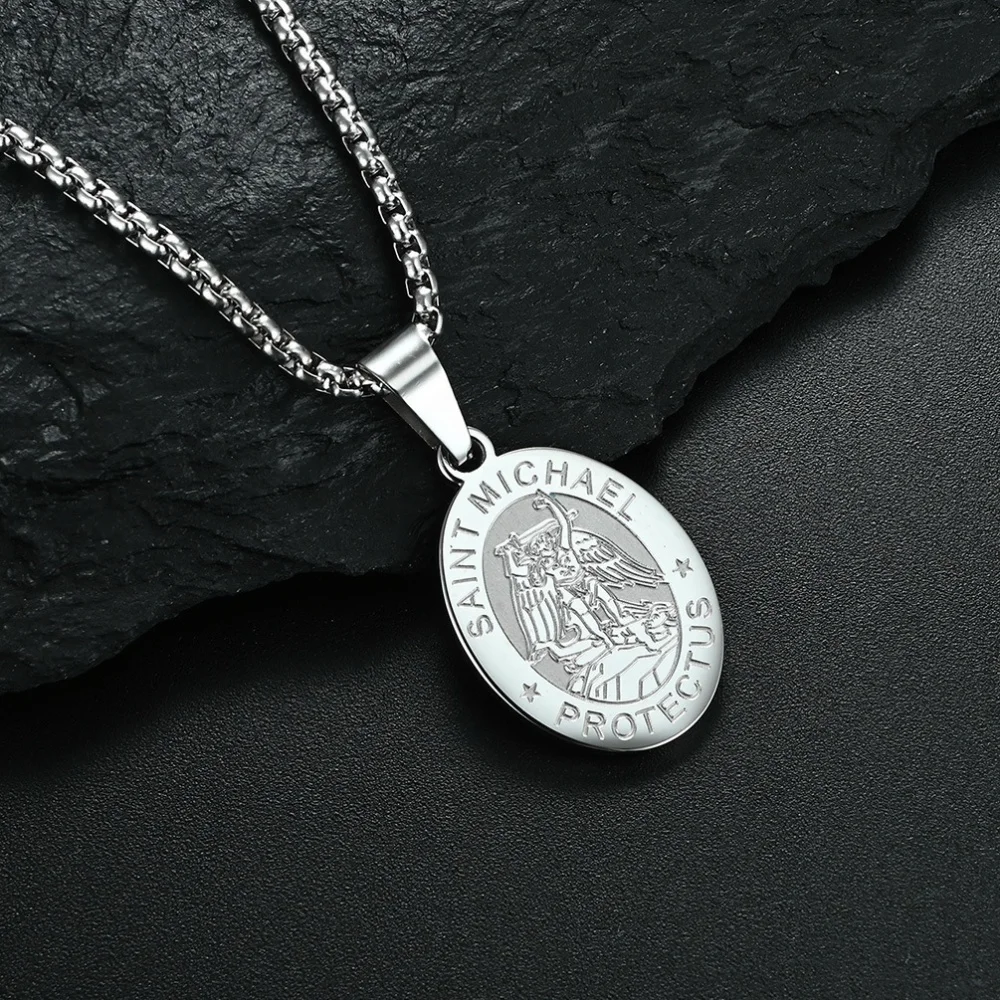 Hip-Hop Goldfarbene Edelstahl-Halskette Retro Herren Strukturierte Kleine Quadratische Platte Anhänger Halskette Mode-Schmuck Casual Accessoire – Detail 3