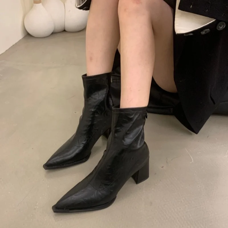 Botas com zíper feminino novo 2024 sapatos de salto alto tornozelo borracha rock pontudo senhoras sólido plutônio rebanho equitação roma apontou toe microf