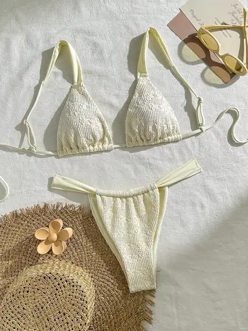 shoulder straps of the ins-style bikini solid color swimsuit are adjustable