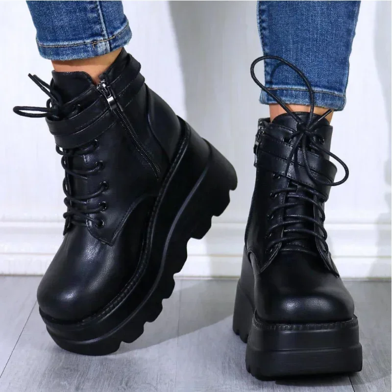 Gothic Black Boots Ankle Shoes on Heels Platform Sneakers Chunky for Women Luxury Designer Casual New Rock Booties