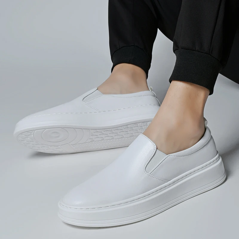 

Four Seasons Men's Happy Shoes Classic Fashion Style Casual Party Business Office Plus Size Black and White High quality