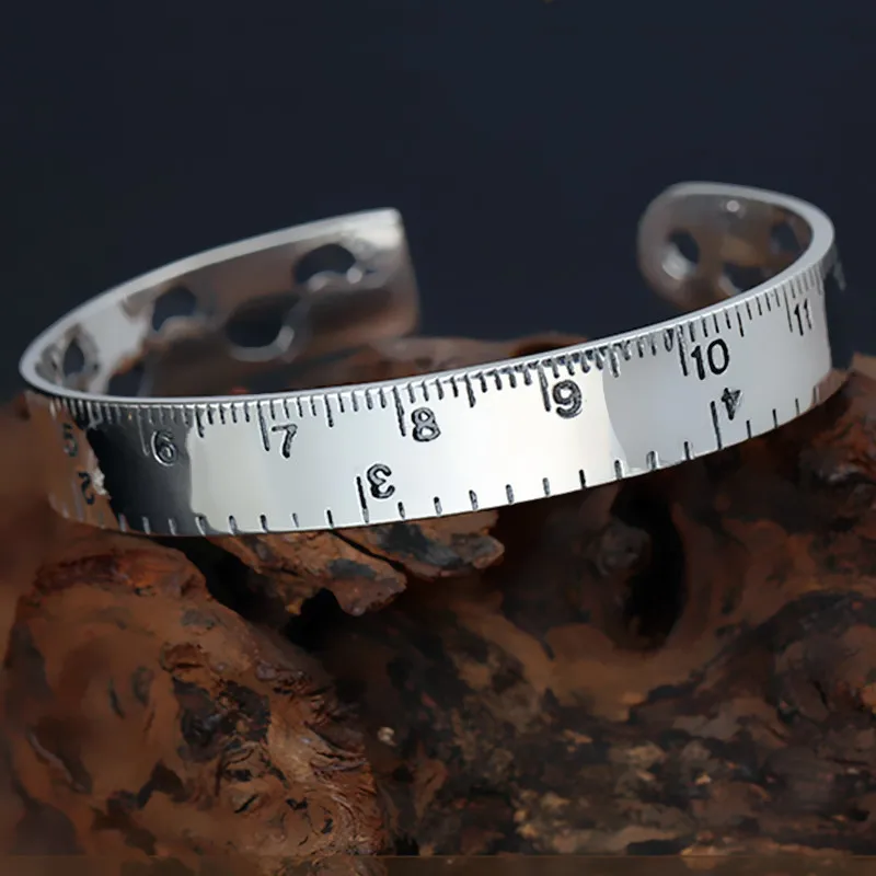 Neue Modische Persönlichkeits-Lineal-Armbänder aus 925er Sterlingsilber – Kreative Fußabdruck-Armreifen mit römischen Ziffern, SL104