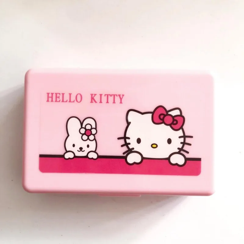 Hello Kitty scatola portapillole a tre griglie scatola portaoggetti per accessori Sanrio Anime Girl KT Mini Carry scatola portapillole per