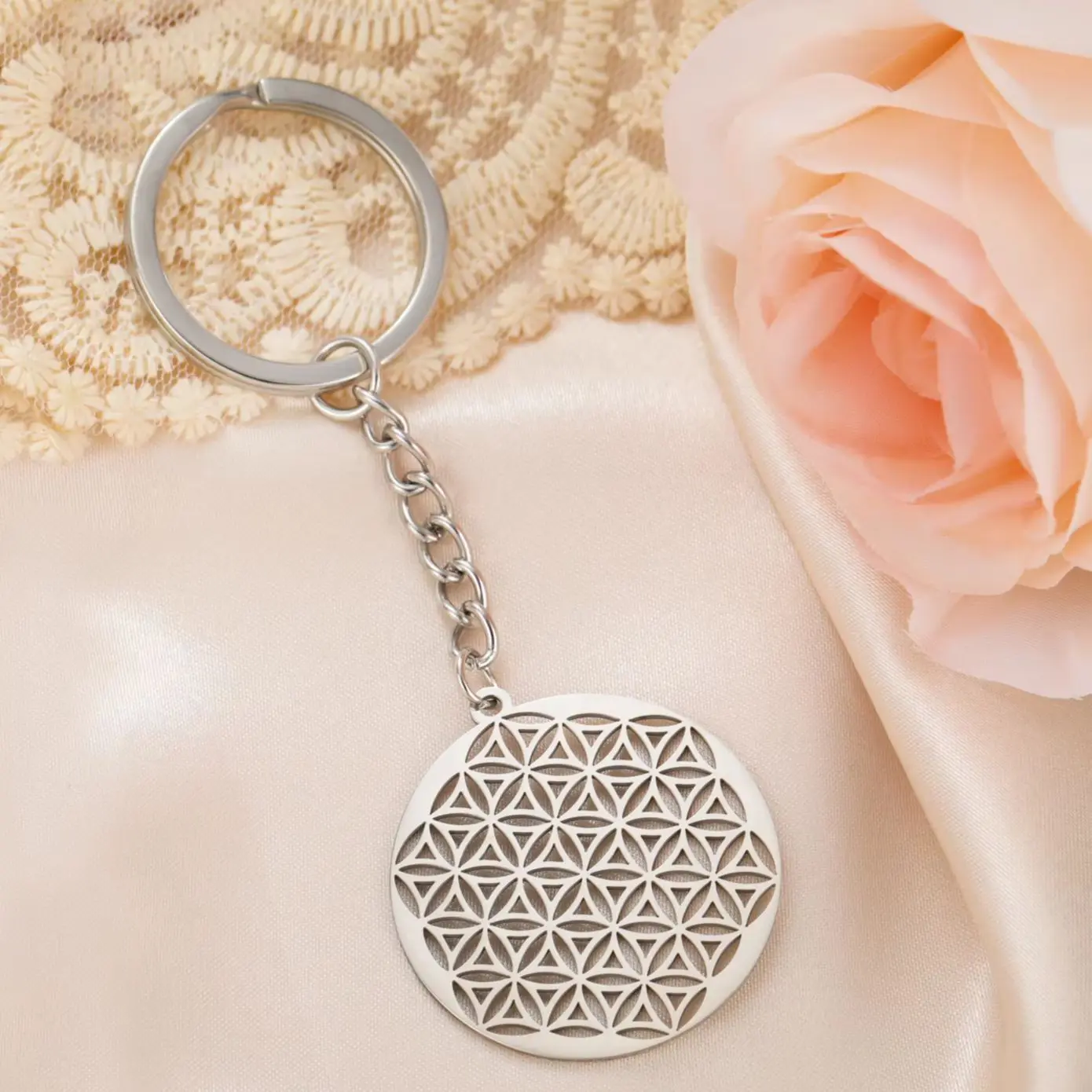 LIKGREAT Trend Flower of Life Sacred Geometry Keychain Stainless Steel Jewelry Seed of Life Car Key Ring Birthday Gift Wholesale