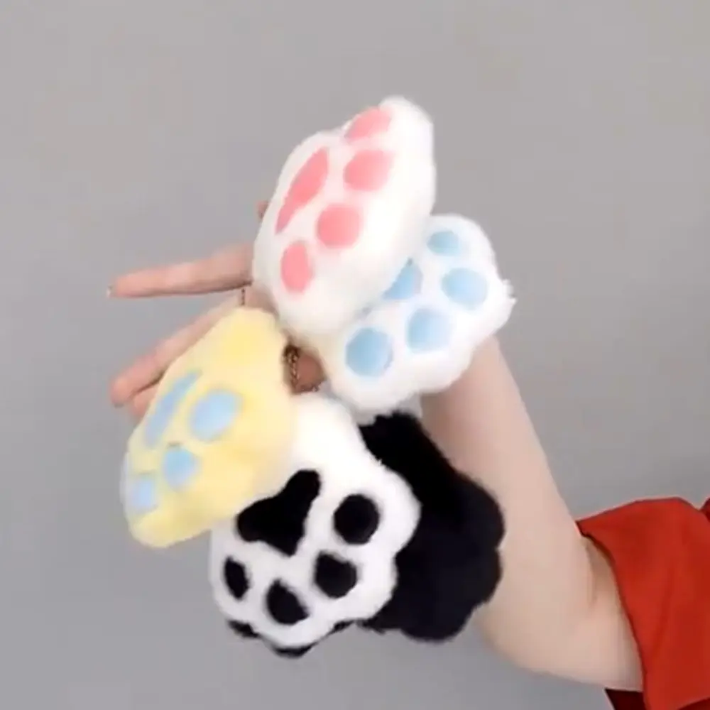 Desenhos animados Stuffed Realistic Claw Keychain, Cat Paw, Pingente de boneca de pelúcia doce, Enfeites de mochila macia kawaii