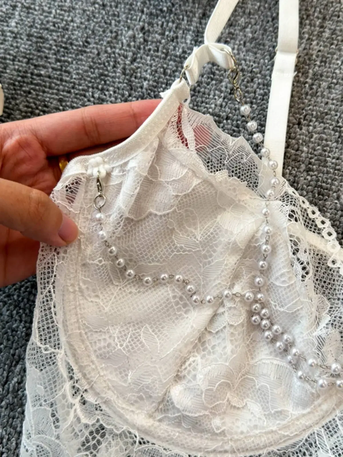 Foamlina verano puro deseo encaje blanco cadena de perlas Sling chaleco mujer estilo Ins corto interior con envoltura en el pecho Top Bustier exterior