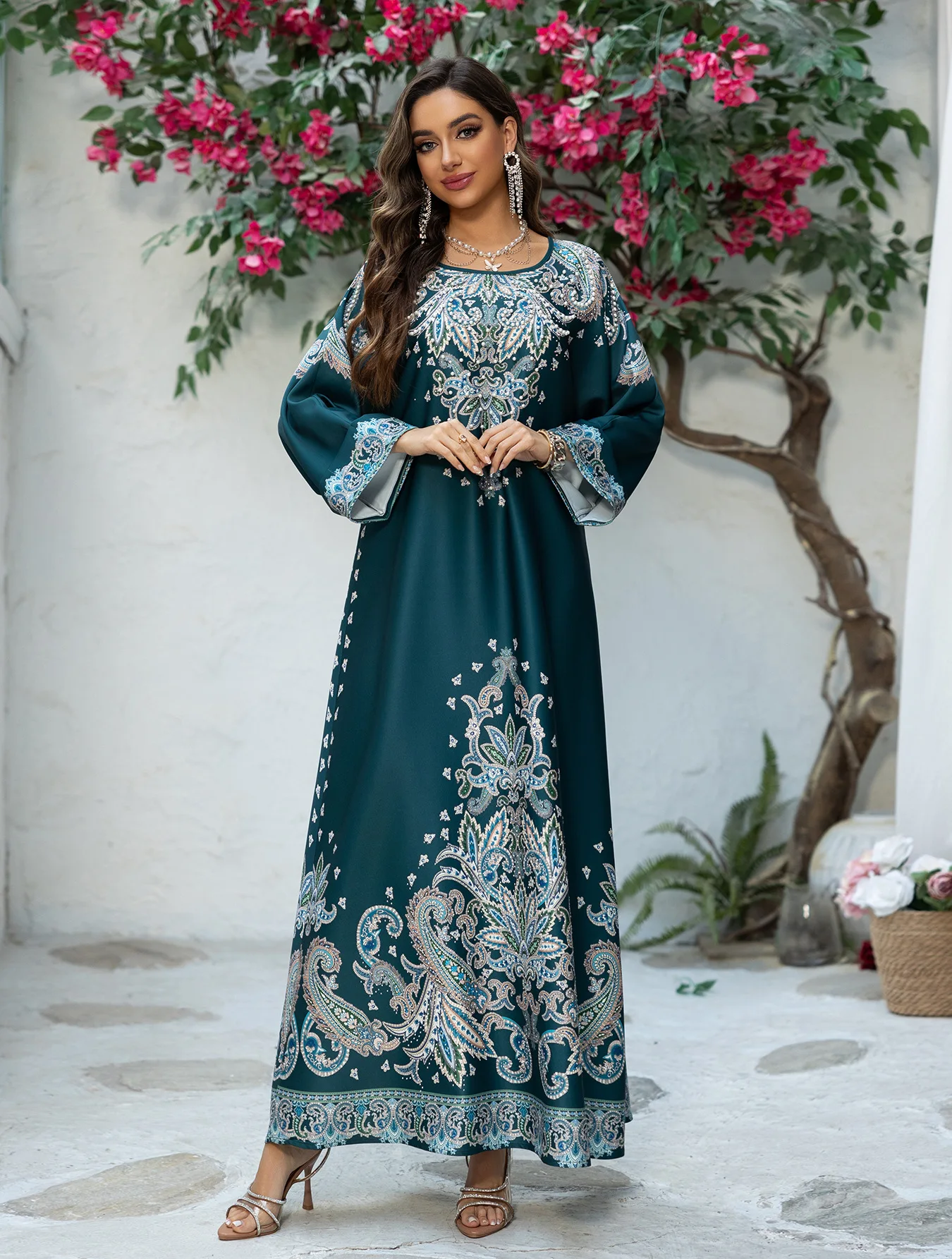 

Eid Djellaba Jalabiya Luxury Dubai Abaya Turkey Kaftan Women Muslim Dress Diamonds Robe Femme Musulmane Vestidos Ramadan Gown