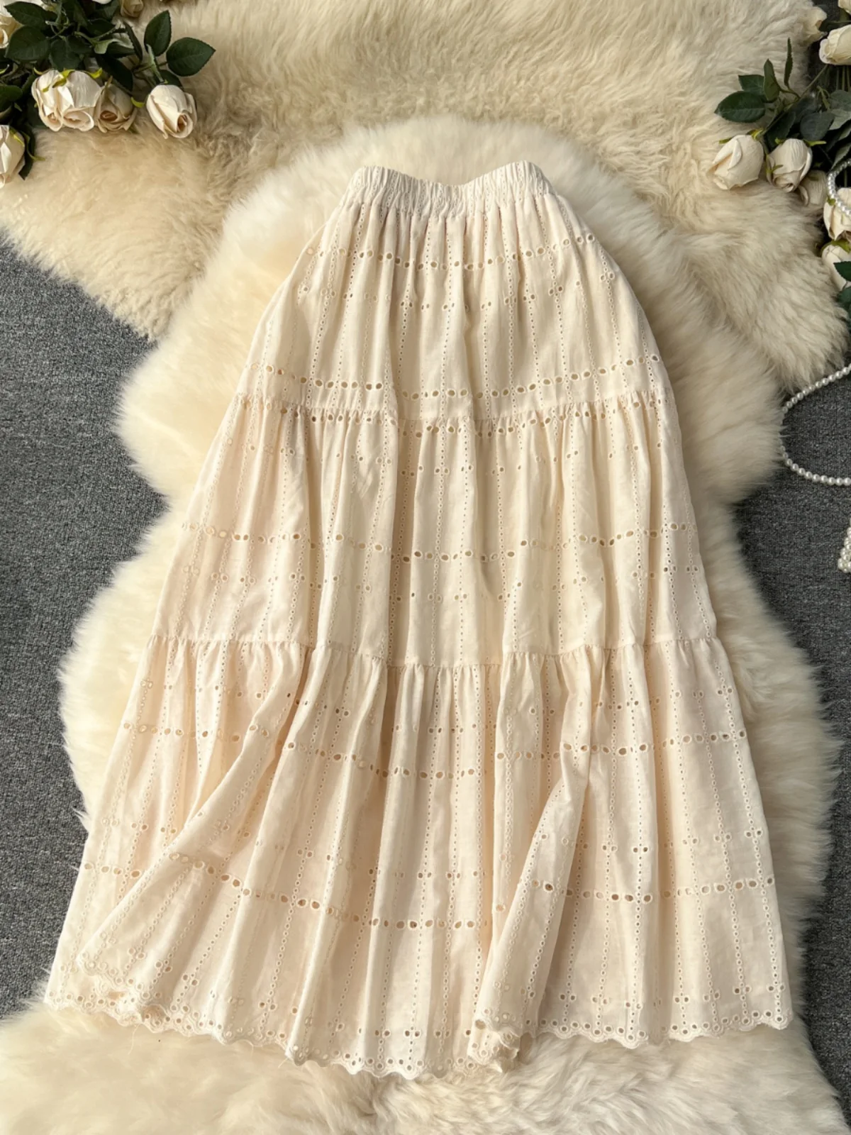 

n Holiday Sle High Waist Elastic Hollow out Embroidery Skirt Spring 2024 Slimming Midi A-Line Skirt for Young Women