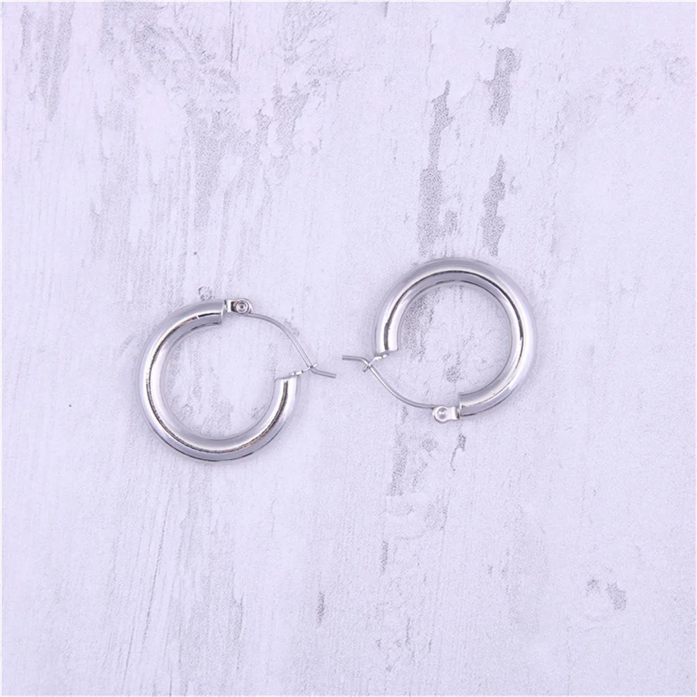 St-Delan Edelstahl Chunky Hoop Ohrringe für Damen, verschiedene Größen 24/30/50MM, dicke goldene Huggie Hoops, schlichter Schmuck – Detail 6