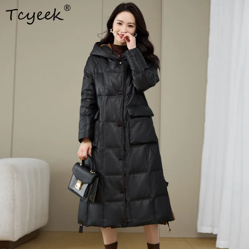 Tcyeek 100% جلد الغنم الطبيعي أسفل سترة النساء 2025 الملابس الشتوية 90% الأبيض بطة أسفل معطف المرأة معاطف منتصف طول
