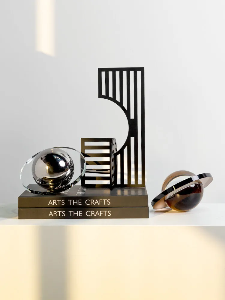 

Хрустальная летающая тарелка, украшение для винного шкафа, офис, отель, вилла, модель комнаты, гостиной, рабочего стола, мягкое украшение