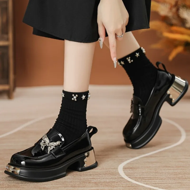 

New Womens Shoes Exquisite Metal Decoration Platform Loafers for Woman Fashion Britain Casual Shoes Designer Shoes Zapatos Mujer