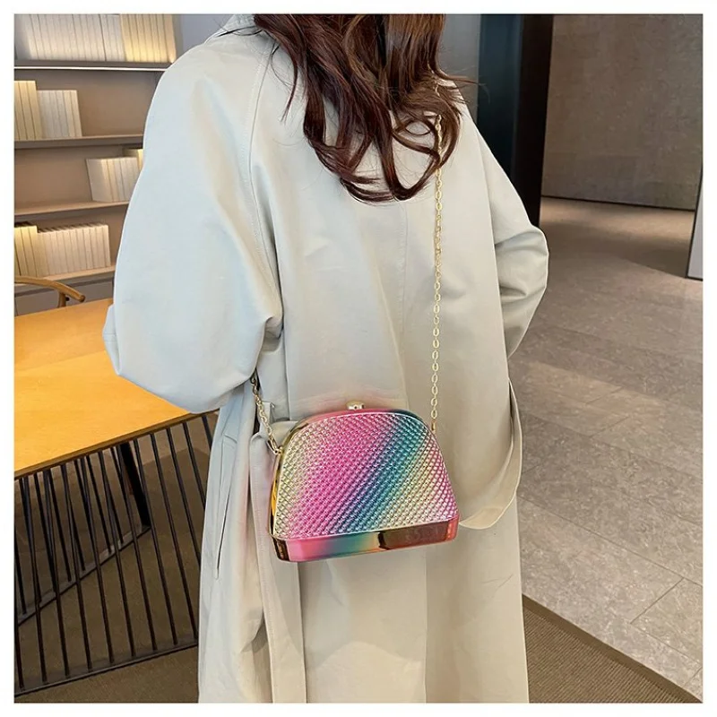 

Минималистичная женская сумка через плечо в стиле легкая модная для повседневных офисных покупок