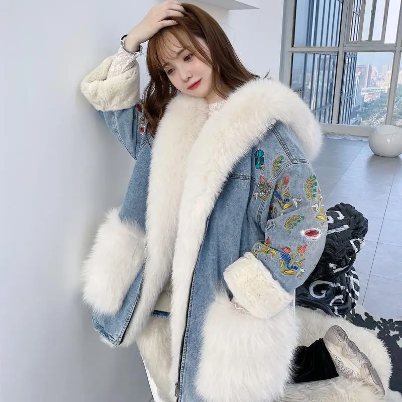 Women Winter Faux Fox Fur Collar Stitching Floral Embroidery Denim Jacket Mink Fur Liner Thickened Jeans Coat Parka Cardigan