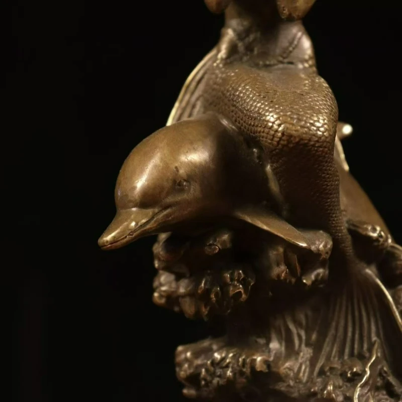 Exquisitely crafted vintage bronze European-style daughter of the sea high-end living room desktop home furnishings crafts
