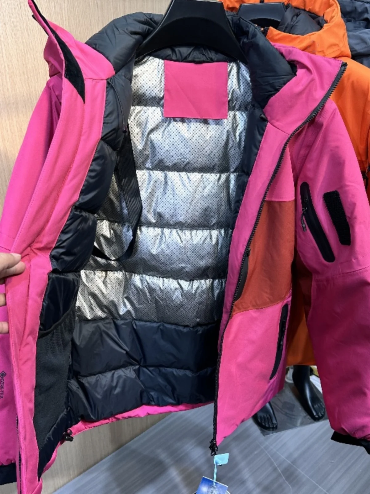 

Tibet Travel Clothing Women's Ultra-Thi down Jaet Snowproof Outdoor Coat for -40°C Harbin Northeast Cold Weather Outerwear