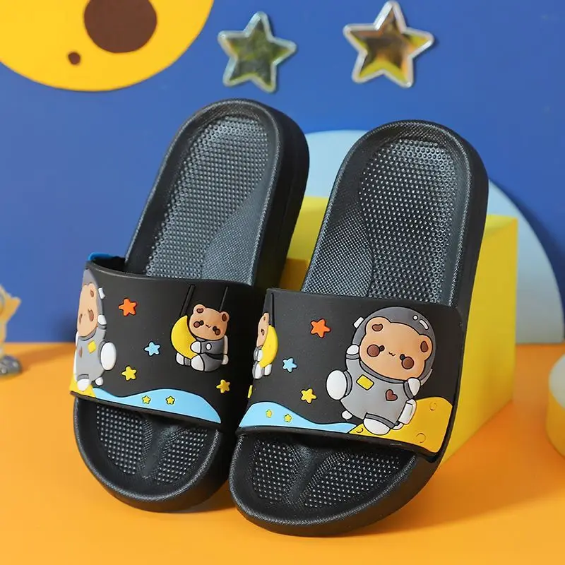 

Viral High Style Astronaut Kids Sandals Summer Outdoor Anti Slip Cute Boys Slides Soft Non Slip Sole for Beach Playground​