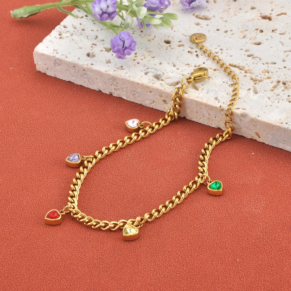 JeeMango 316L Edelstahl-Armbänder mit buntem Zirkon-Herzanhänger für Damen, antiallergisch, klassische Handgelenkkette, zierlicher Schmuck