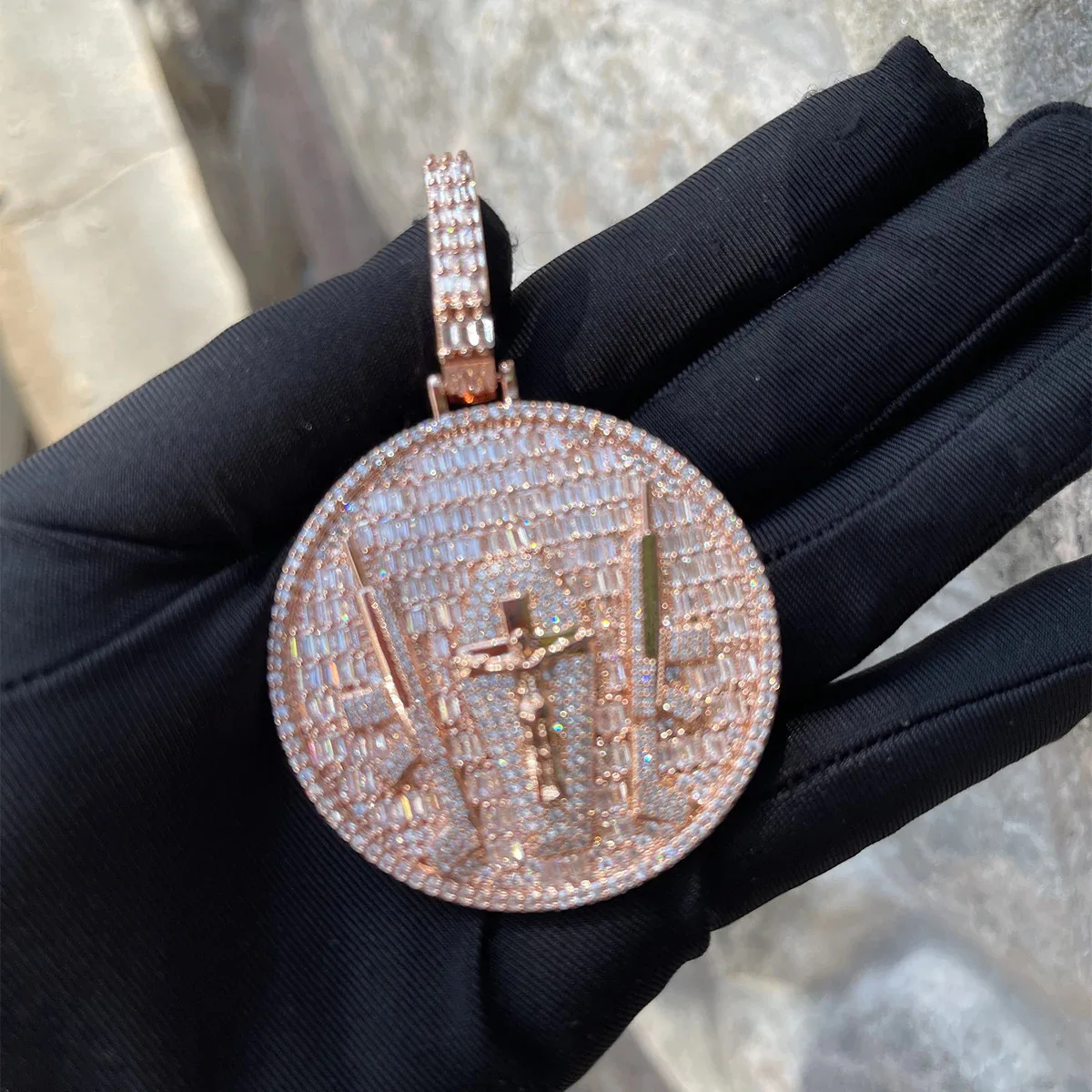 Hip hop Solid Color Jesus Gun Disc Pendant Necklace for Men, Copper Set with Zircon Hip Hop Trendy Jewelry