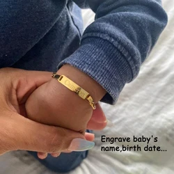 Bracelet Personnalisé avec Nom de Bébé Gravé, Bijoux Figaro en Acier Inoxydable, Plaque de Naissance pour Enfant