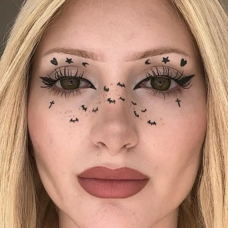 Halloween Dual-Ended Stamp Eyeliner Waterproof Black Liquid Eyeliner Pen with Bat Face Tattoo Stamp, Long Lasting Smudge-Proof view 4