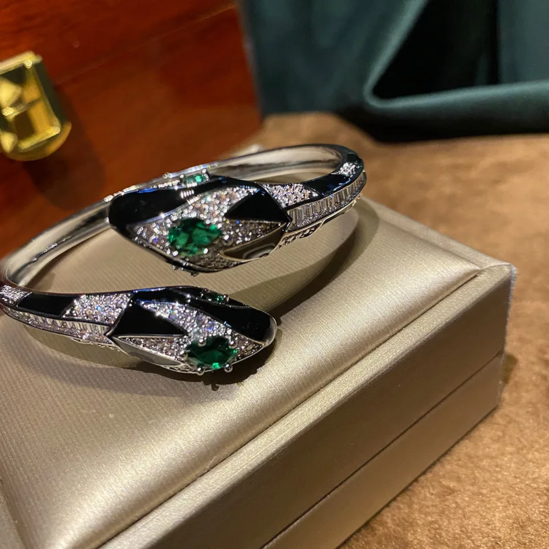 Fashion Unique Zircon Black Spot Snake Bracelet Woman Jewelry Dress Banquet Accessories High-Quality Original Design New