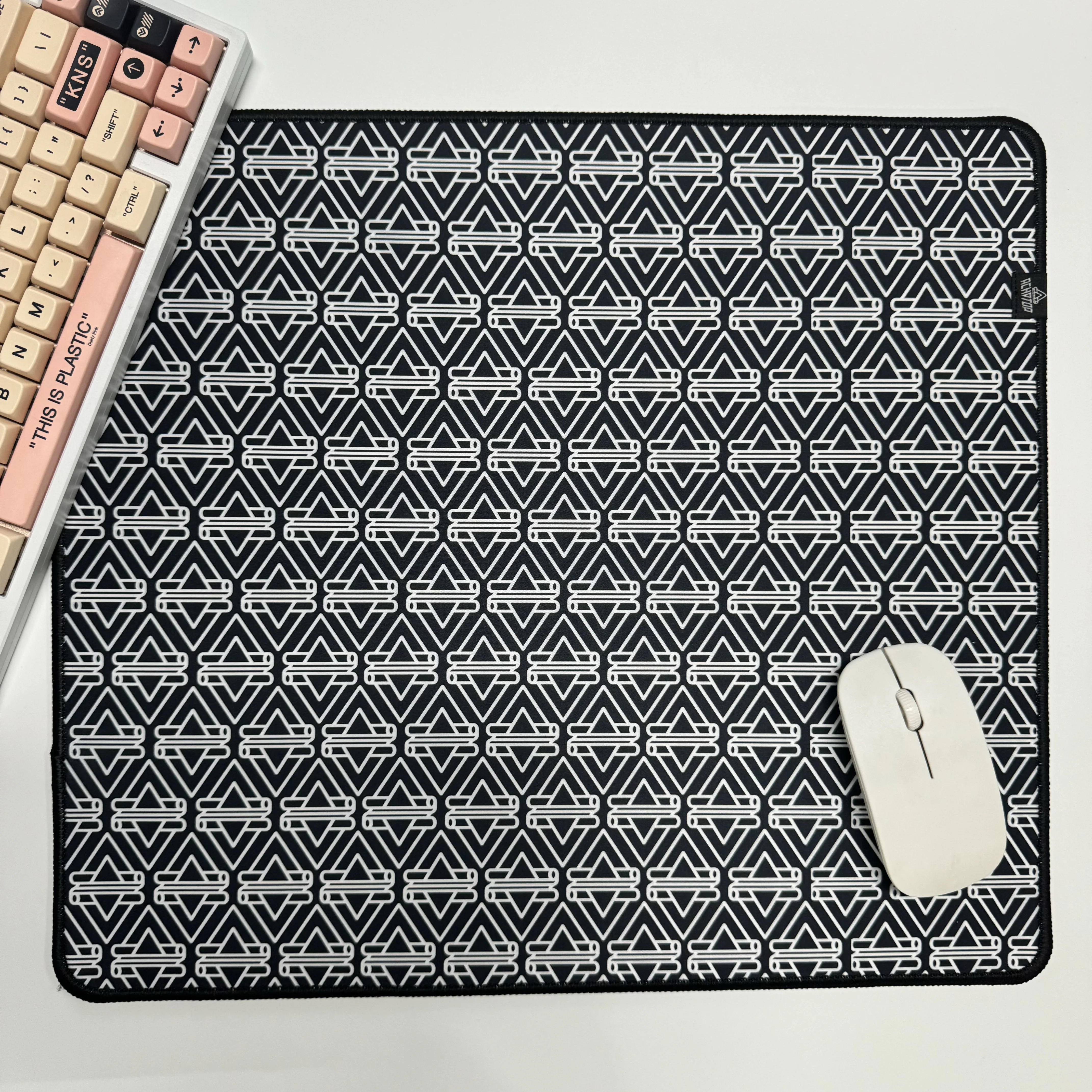 Black And White Mouse Mat Carpet Keyboard Pads Gamer Desk Mat Control Mousepad 40x45cm Gaming Mouse Pad Simple Wave Geometry