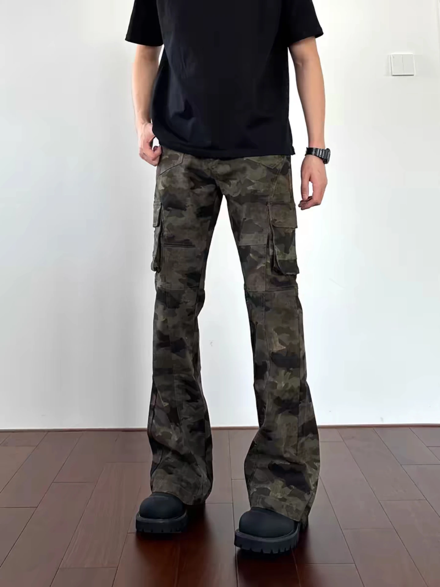 

Casual Camouflage Wide Leg Workwear Jeans Men Women Multi Pocket Street Style Slimming Casual Pants High Street Vibe