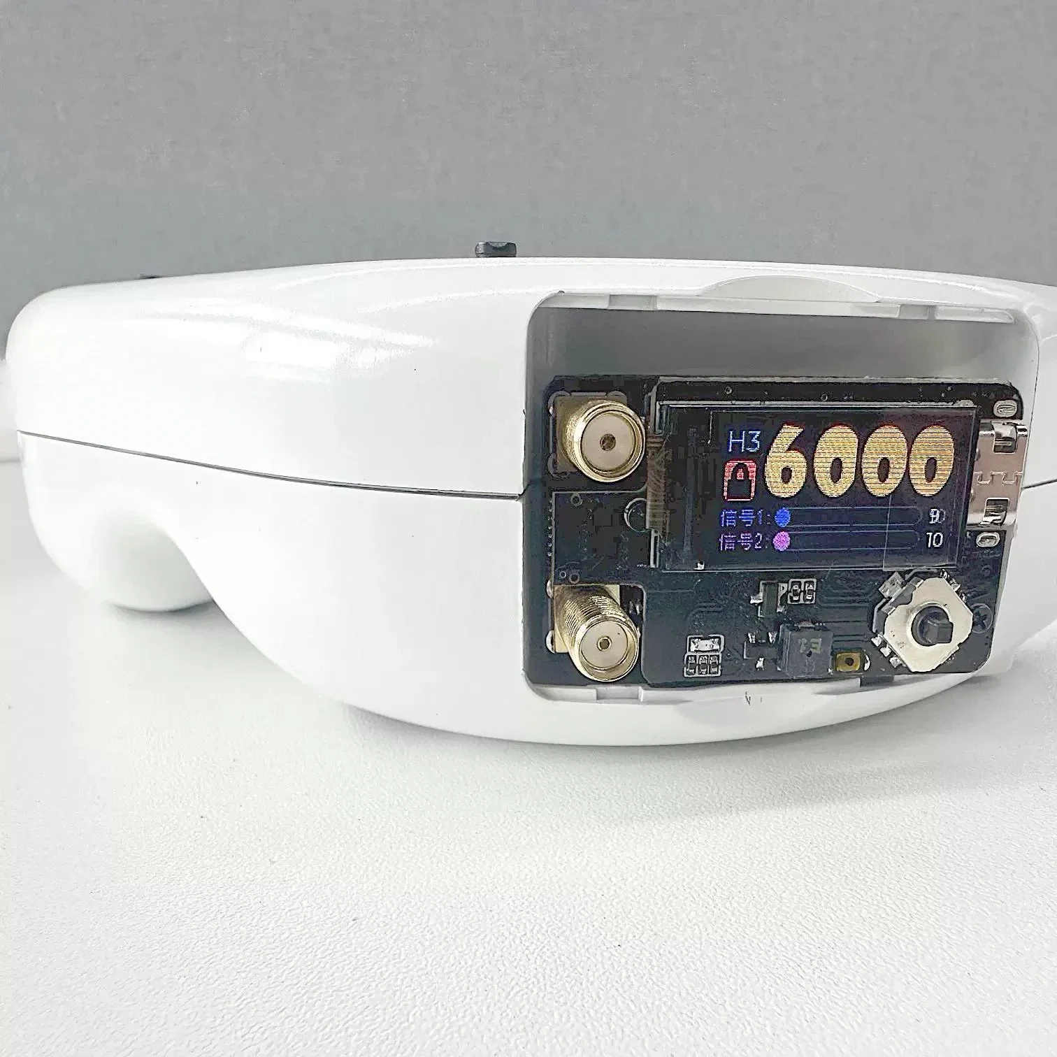 

4.9G 5.8G 6.1G 6G PLUS с двумя антеннами для приема сигналов SKYZONE/Fatshark/DJI V2