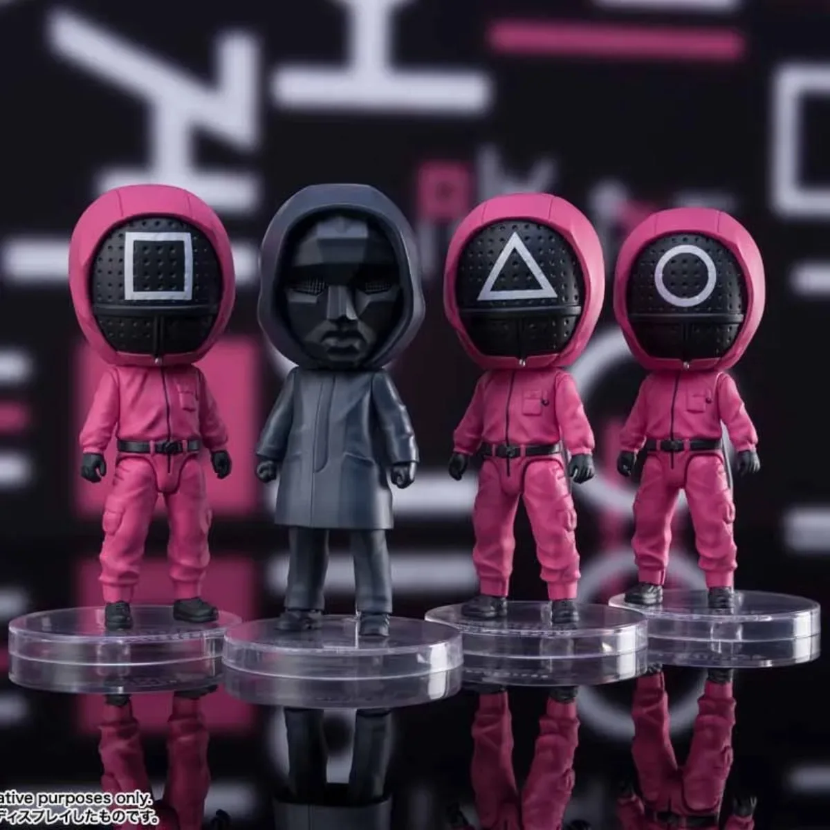 

A Streaming Sensation Collectible Bandai Figuarts Mini Squid Game 096 093 Action Figures Anime Model Toys for Collection Gift