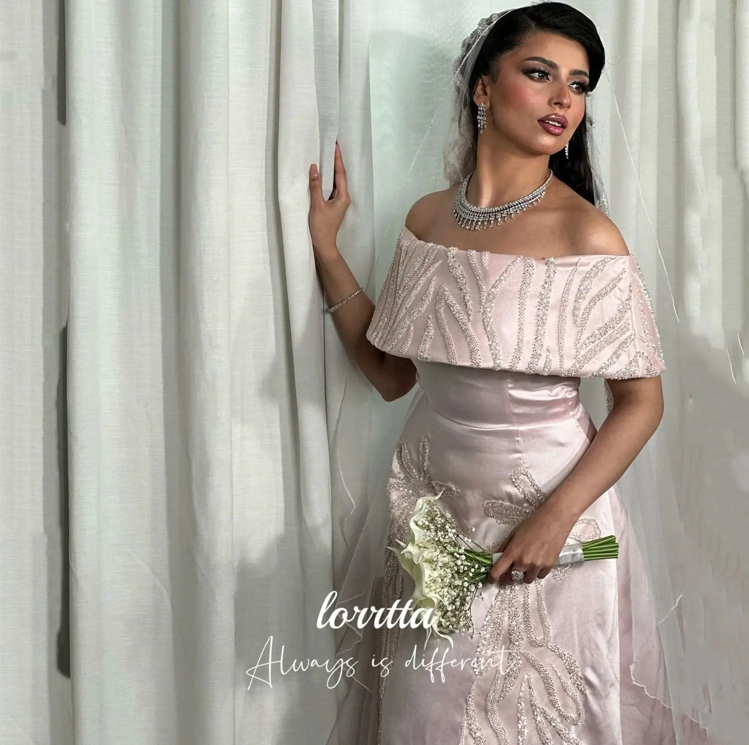 Lorrtta Robe personnalisée pour occasions spéciales Robes de mariée et robe de soirée de luxe Robes élégantes Nouvelles robes Robes de soirée