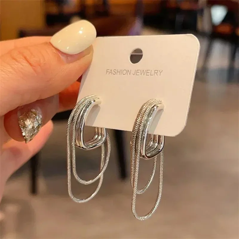 Женственные темпераментные металлические серьги с кисточками и геометрическим рисунком, 2024, новый дизайн, ювелирные изделия, роскошные аксессуары для свадебной вечеринки, подарок для женщин