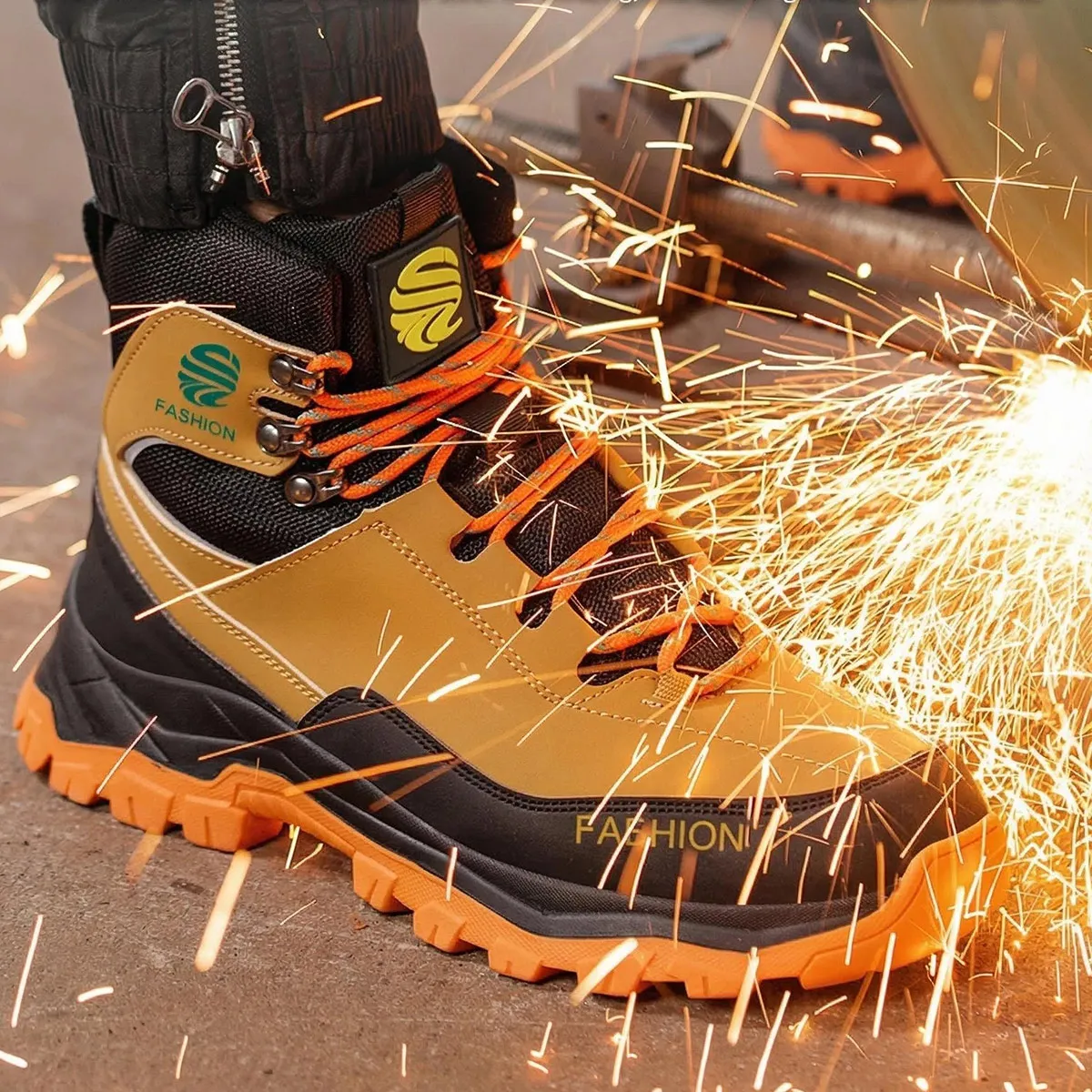 Wear Resistant Men's Safety Boots Soft Work Sneakers Anti Impact Anti Piercing Fashion Comfort Outdoor Men's Shoes