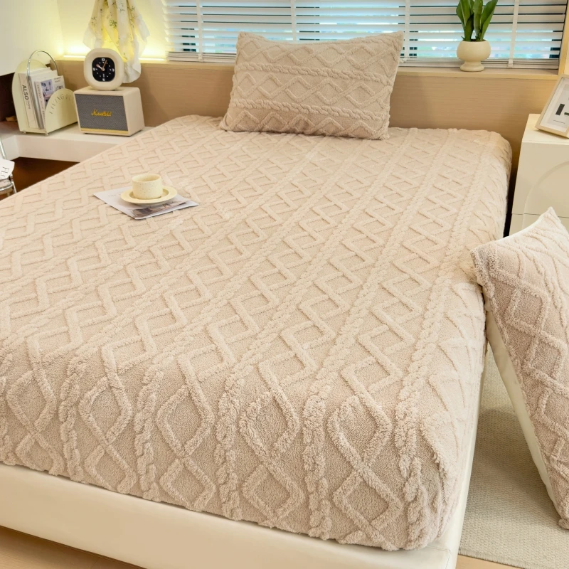 Queen Size Luxury Solid Velvet   Woven Texture Embossed Bed Cover  Single Piece Premium Bedding