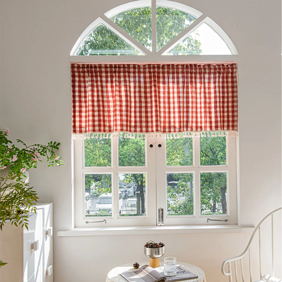 Buffalo Red and White Check Kitchen Window Valance Half Short Gingham Plaid Textured with Tassels Curtain Drapes Home Decoration