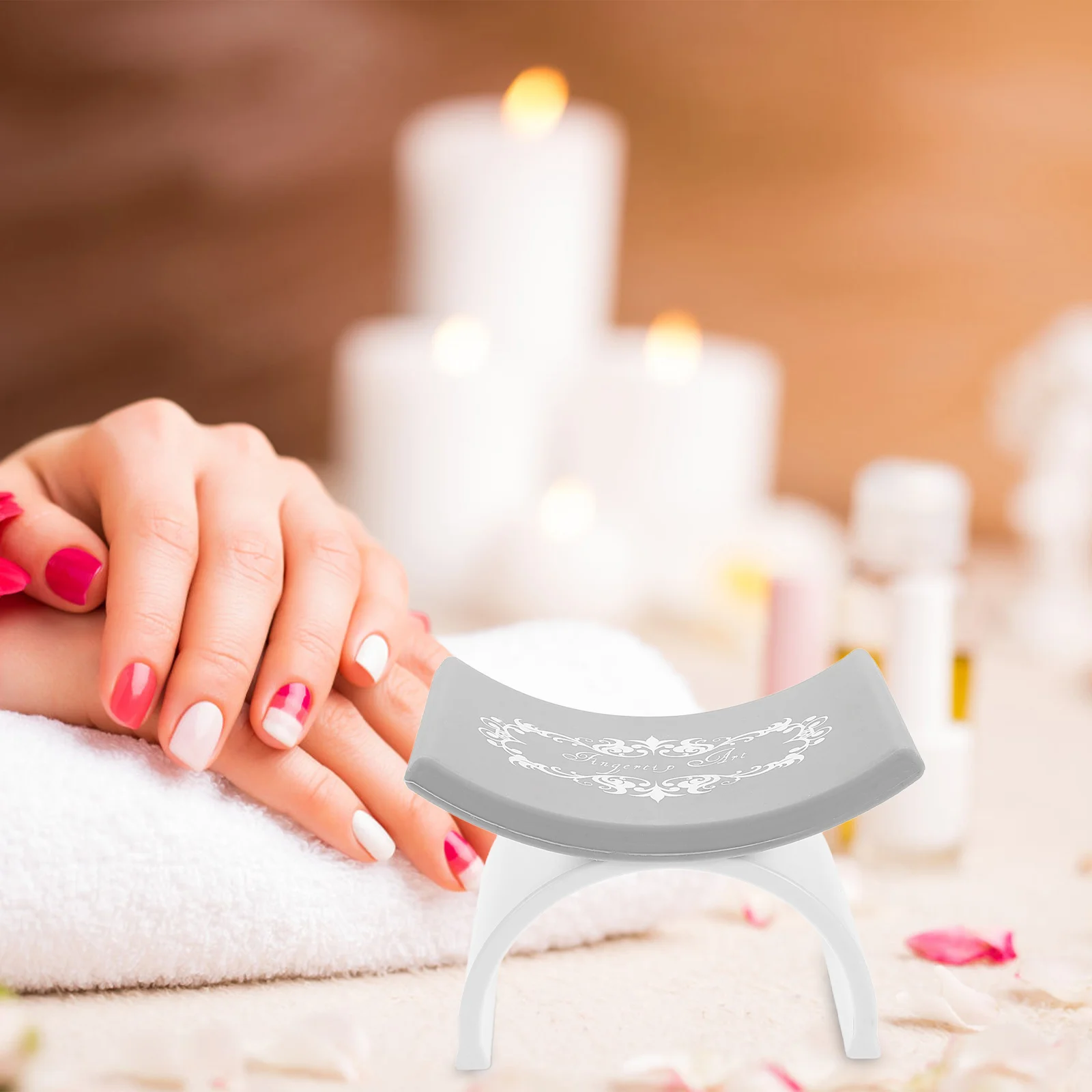 وسادة يد مانيكير على شكل حرف U لراحة ذراع الأظافر من السيليكون الناعم لدعم المعصم المحمول خفيف الوزن