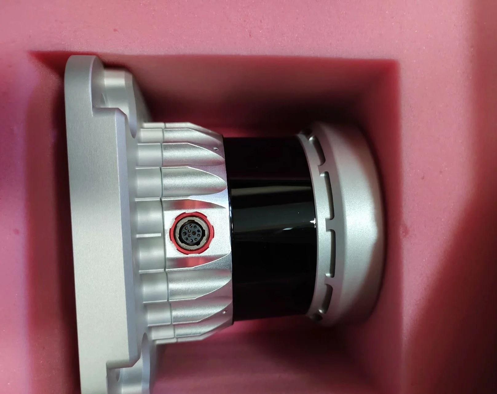 Uster lidar os1 128、新ブランド