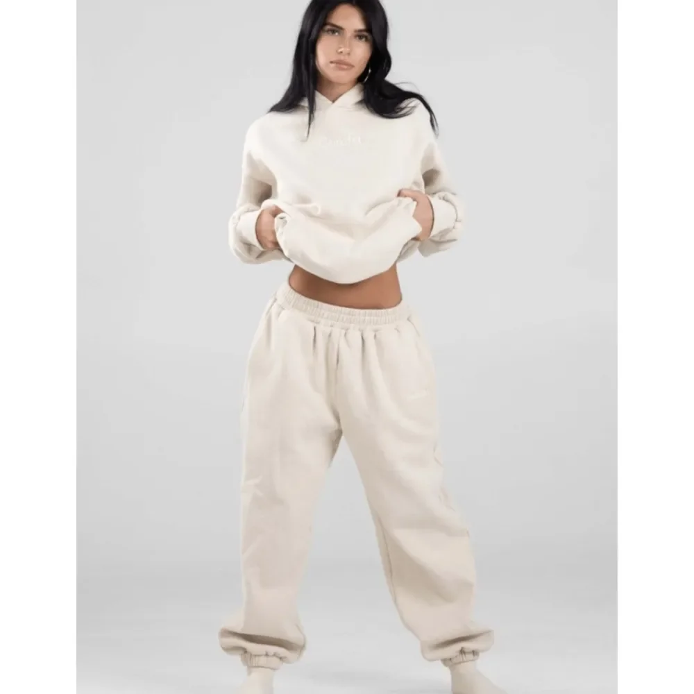 Sweat-shirt à capuche et pantalon pour femme, costume brodé à la mode, pantalon de sport ample et décontracté, ensemble 2 pièces, nouvelle collection automne hiver