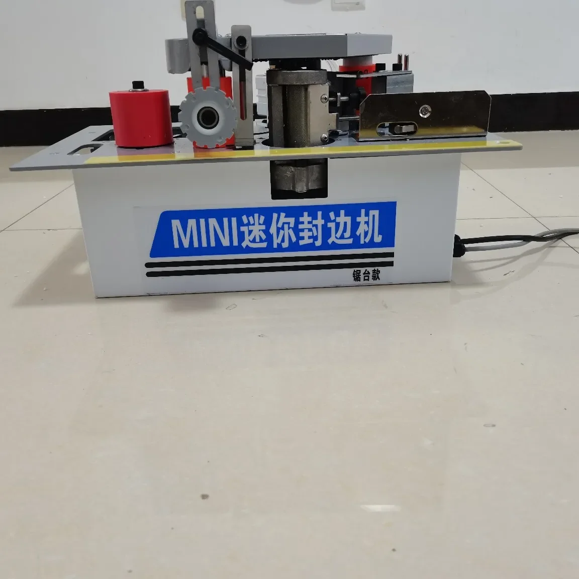 Furniture portable wooden board automatic automatic straightening woodworking saw machine profiling multi-functional saw