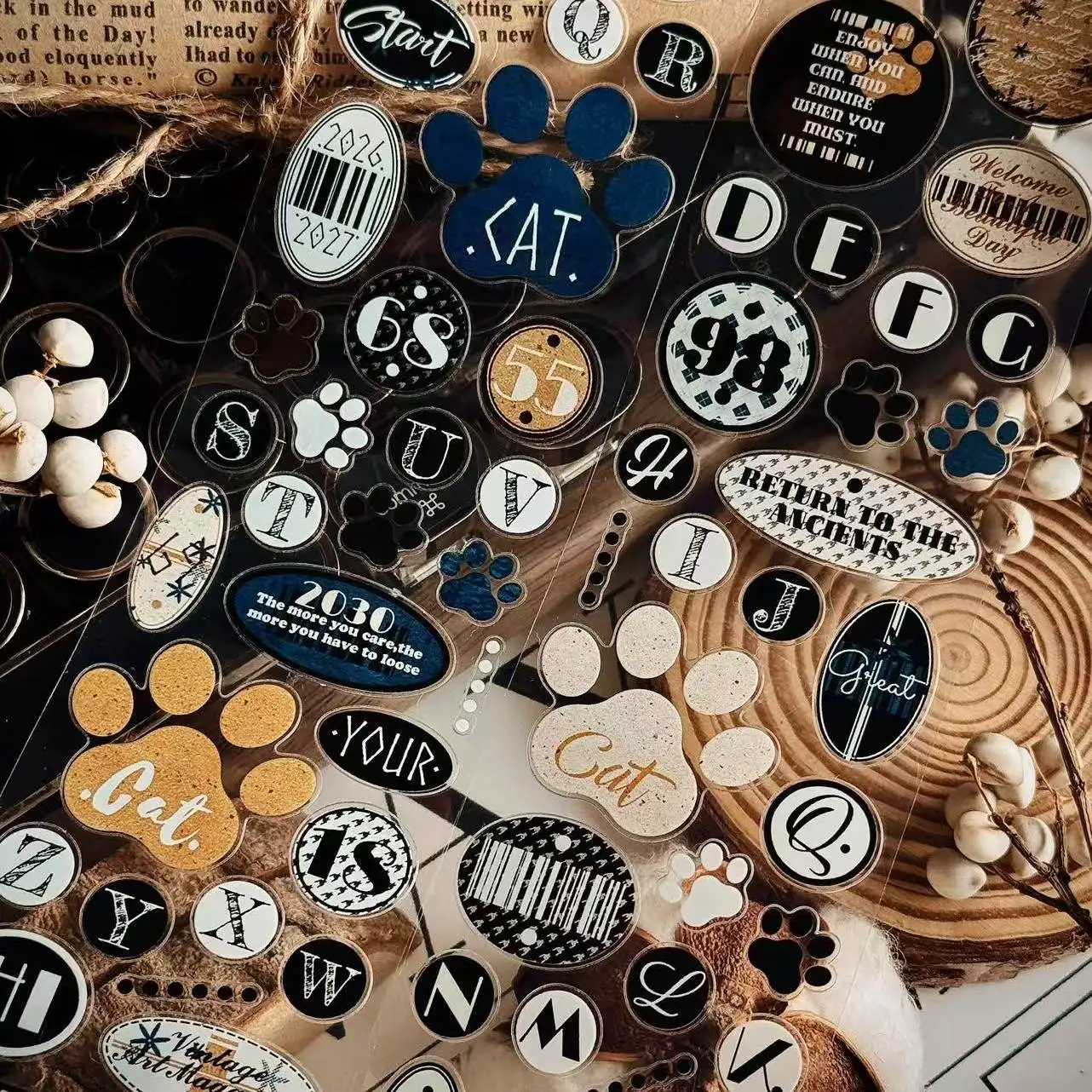 

50mm*5m Vintage English Word Round Label Landscape PET Tape Creative DIY Journal Material Collage Scrapbooking Stationery