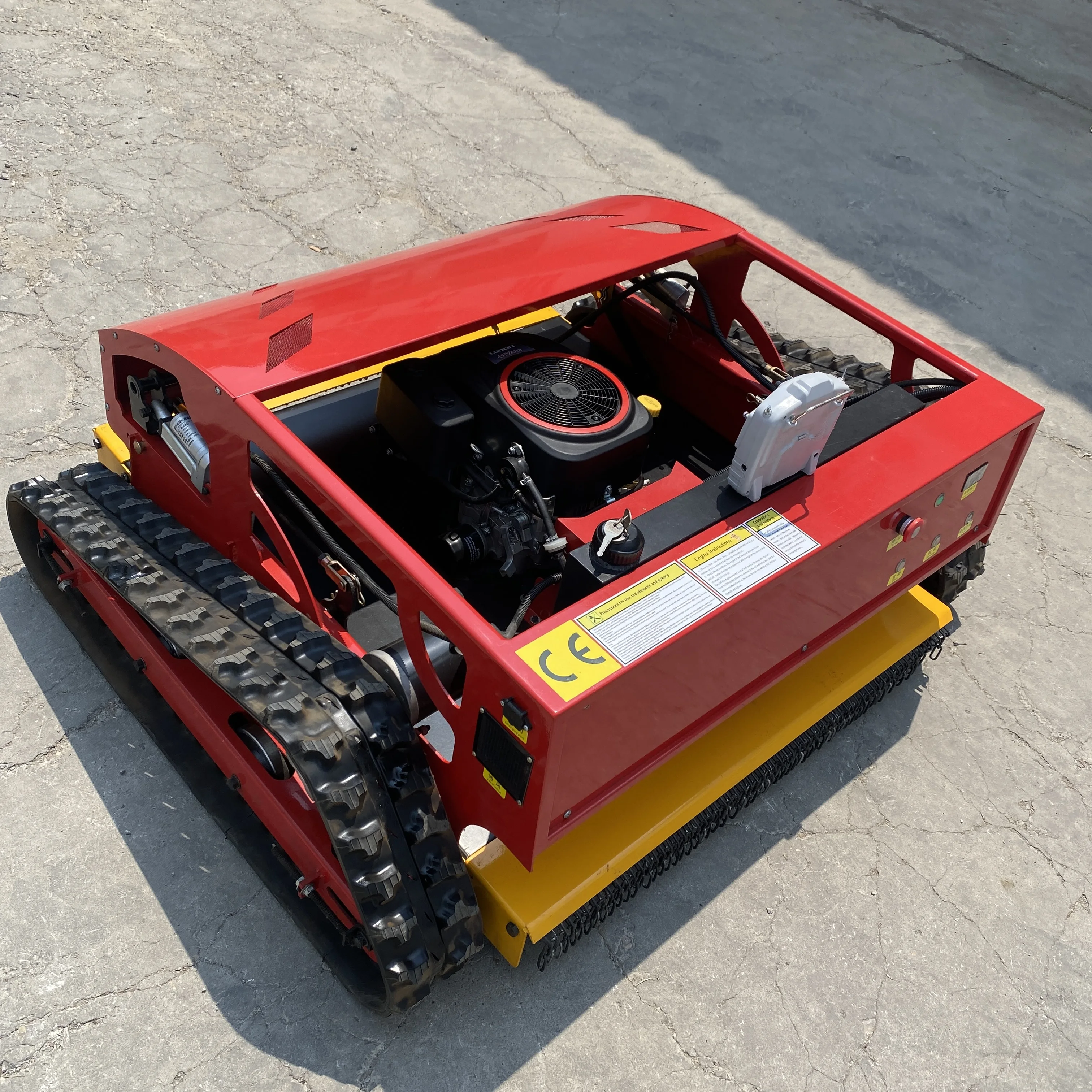 CE Certified Industrial Grade 16HP 500M Remote Control Ga soline 452CC Electric Start Crawler Lawn Mower 1000mm Cutting Width