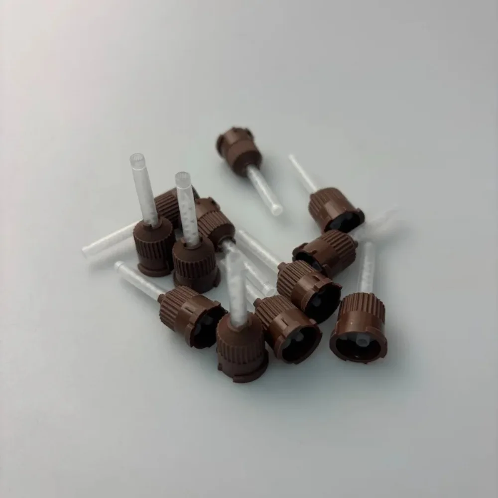 50Pcs 1:1 Disposable Brown Static Mixing Tips Universal Mix Nozzles for Dental Composite Resin Cement Adhesive Dispensing Gun view 3